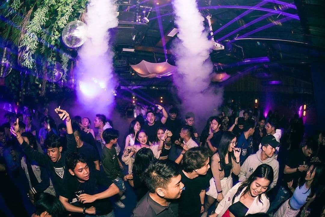 Lucy In The Sky Spark 2