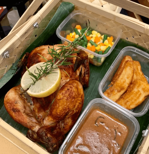 Asoka Restaurant Aston Kartika 10