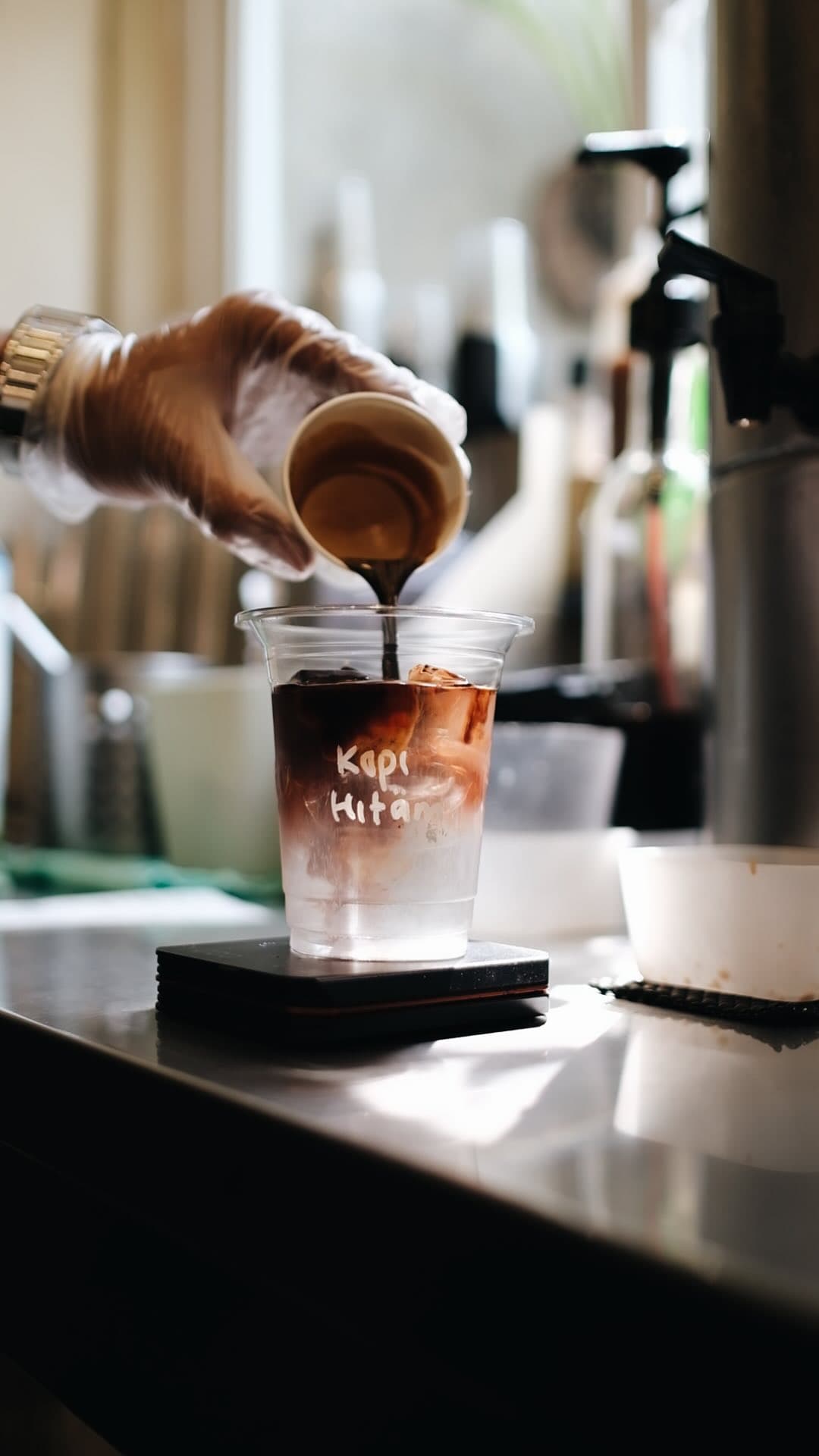 Toko Kopi TUKU - Blok M 6