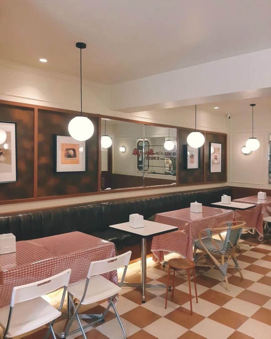 FUDGYBRO BLOK M at Melawai Raya 4