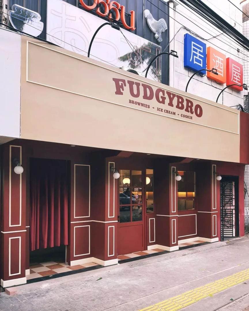 FUDGYBRO BLOK M at Melawai Raya 2