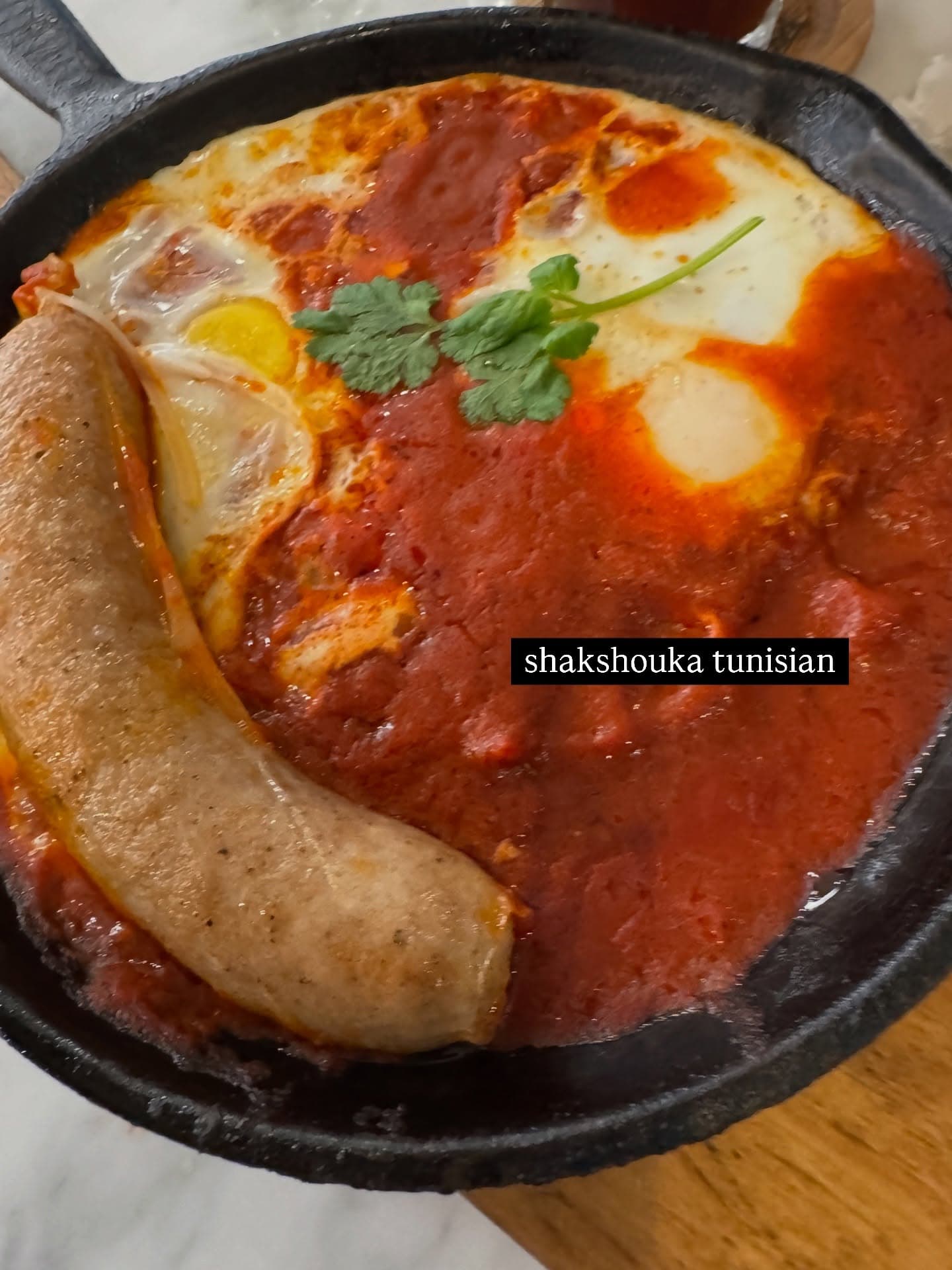 Anjay, roti di resto Prancis Lokal ini Mantap banget! 🤩 Tapi serius, mending jangan pesen main course-nya.