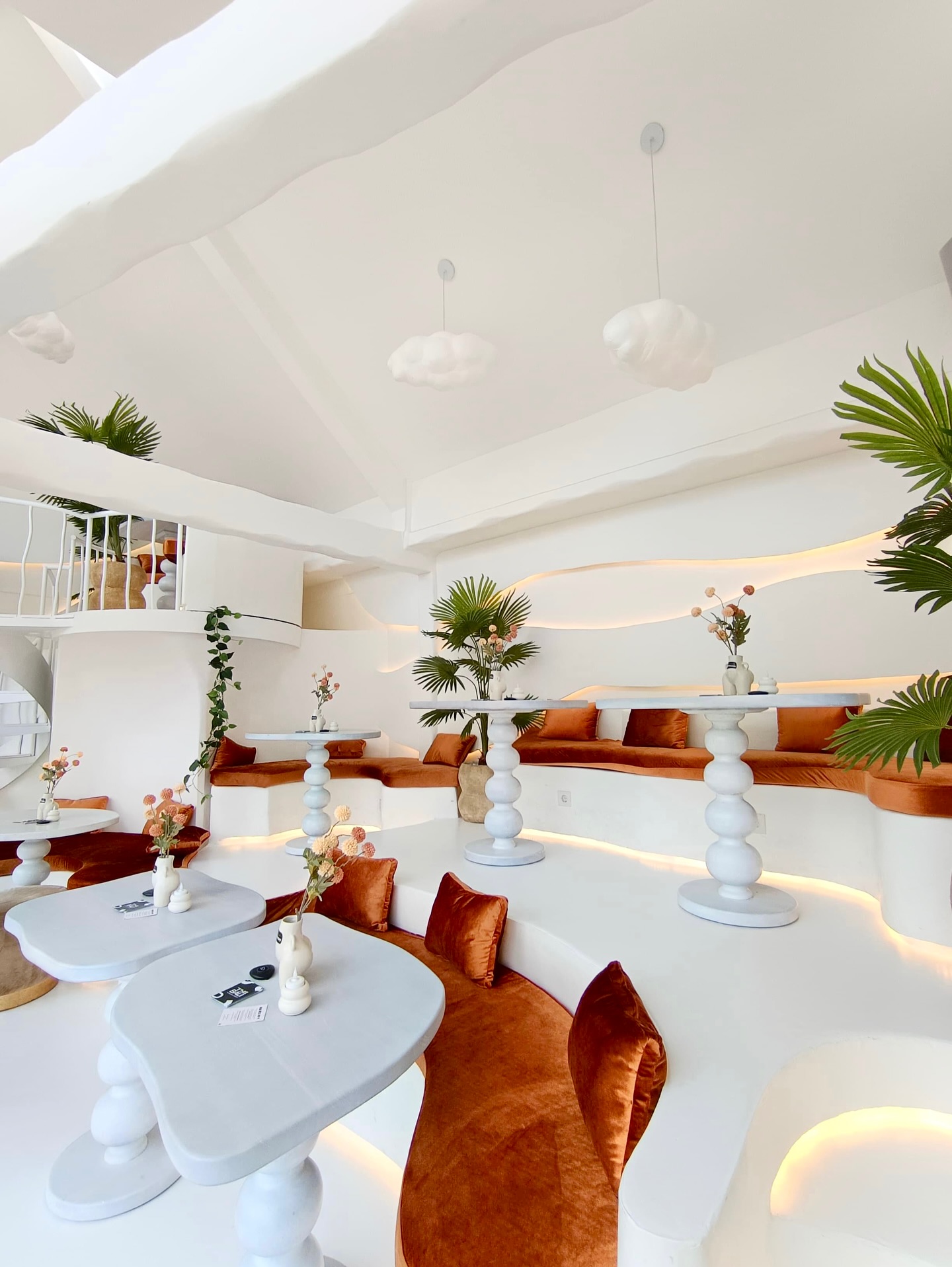 Pecinta foto, merapat! Foodie, minggir dulu? Tempat hits 4.9 di Ubud ini udah aku cobain buat kamu!