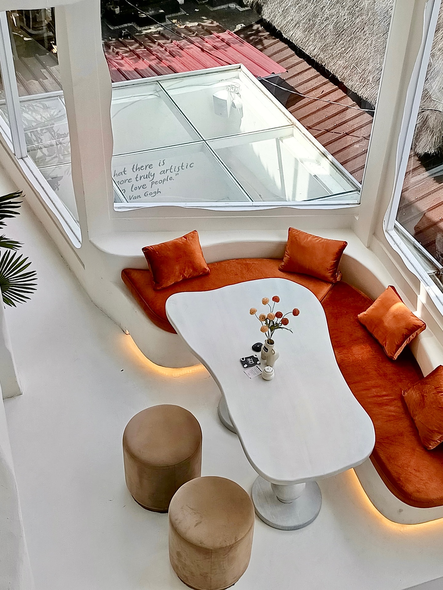 Pecinta foto, merapat! Foodie, minggir dulu? Tempat hits 4.9 di Ubud ini udah aku cobain buat kamu! 2