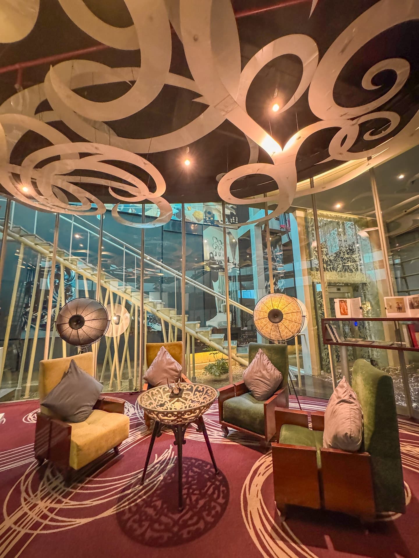 10万停车费就为喝一杯？这家SCBD的Sports Bar到底值不值？ 2