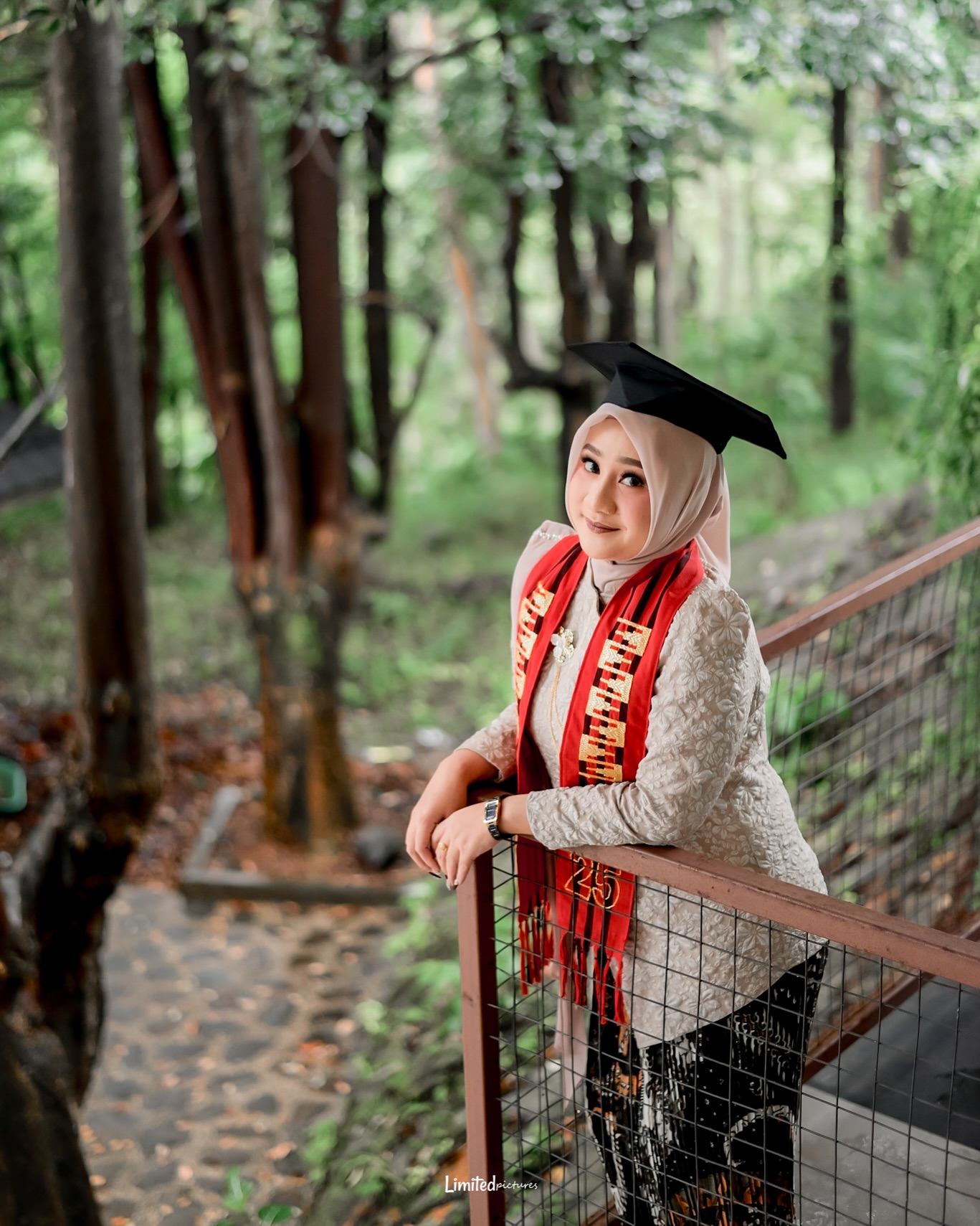 Family gathering in Lampung? This spacious suburban spot is under 60k per person—so worth it 3