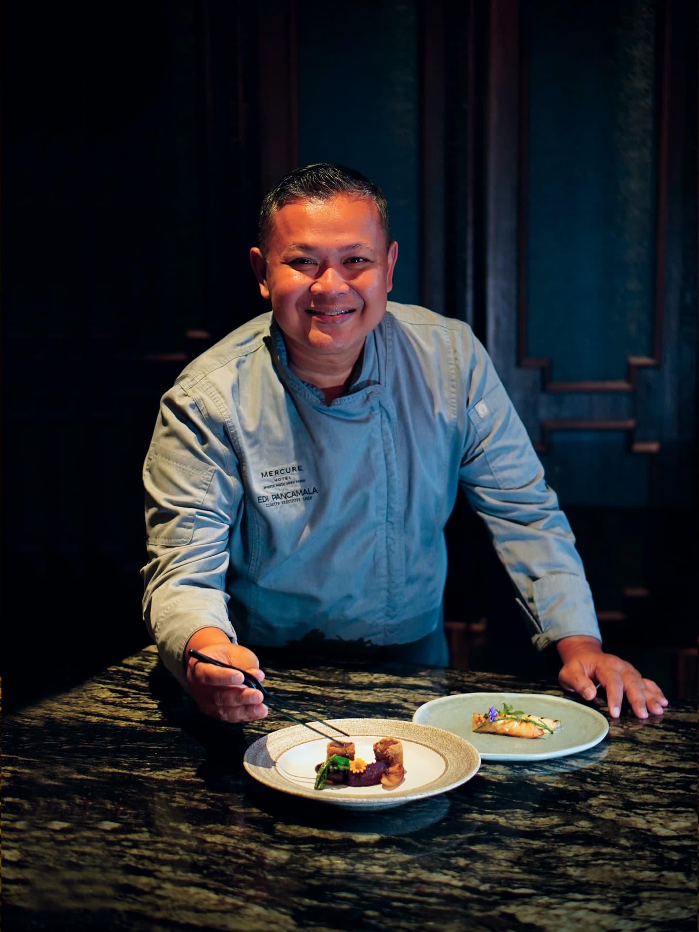 This PIK hotel buffet has 4.7 stars on Google. I took one for the team. 7