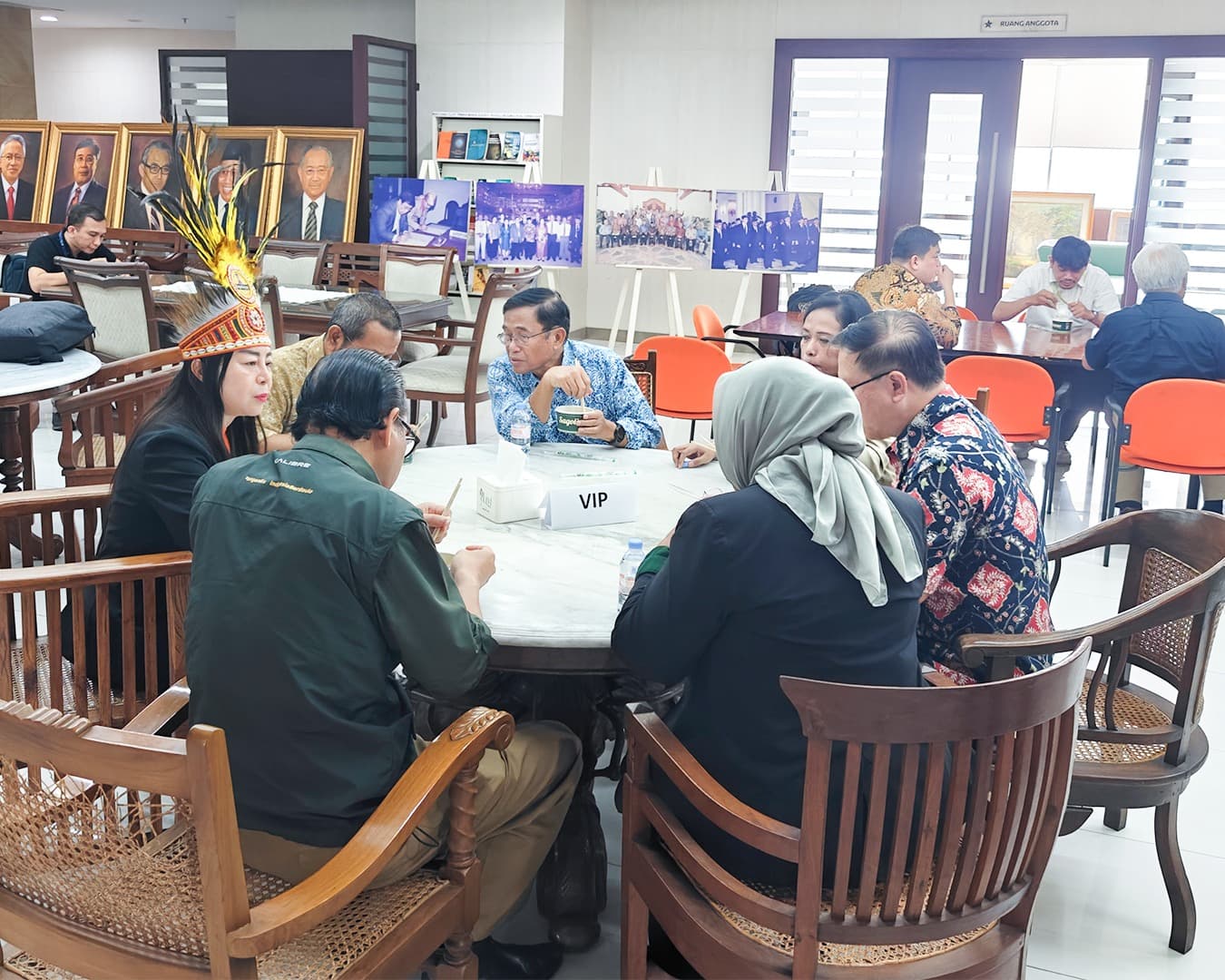 Nongkrong keluarga di Kelapa Gading, jangan asal masuk sini! Ini plus minusnya. 2