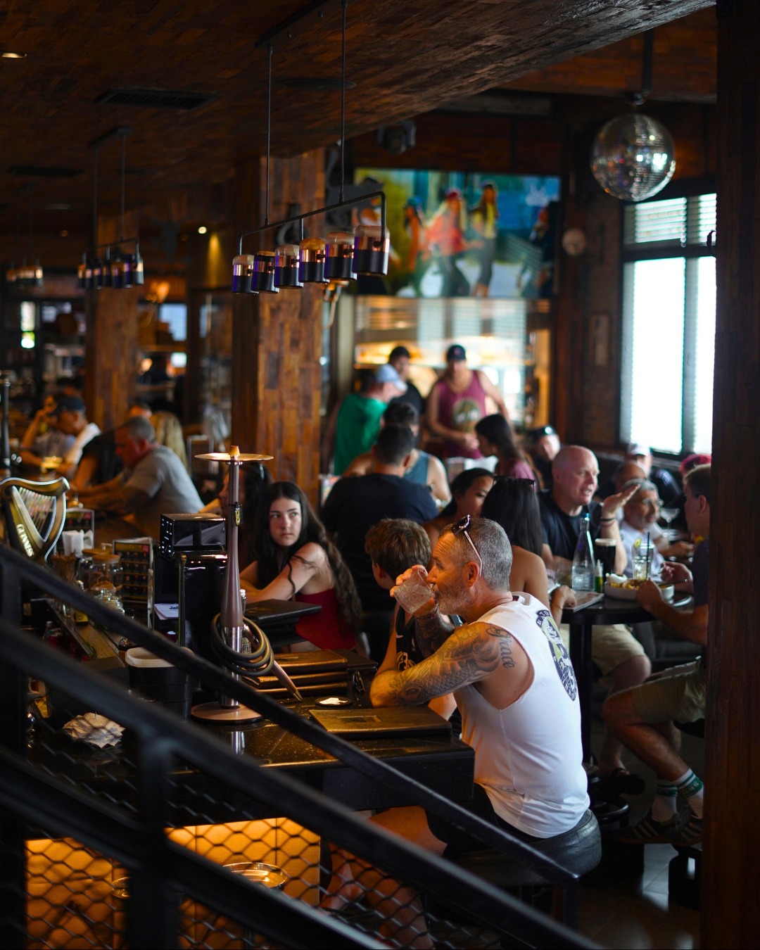 God-tier Food, Looks-Based Service? My Love-Hate Relationship with This 24h Bar in Seminyak! 2