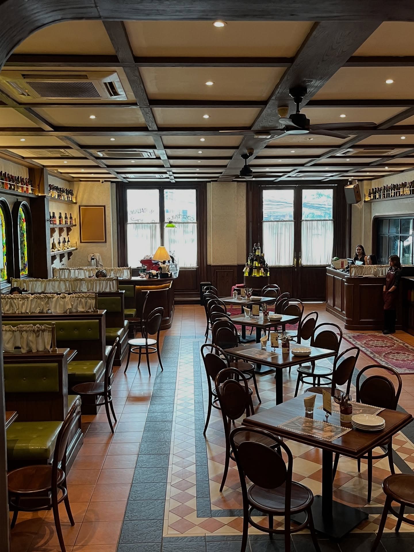 Tiramisu-nya Mantap, aku rela balik lagi! Tapi menu yang satunya… mendingan kabur aja deh 🏃‍♀️ 4