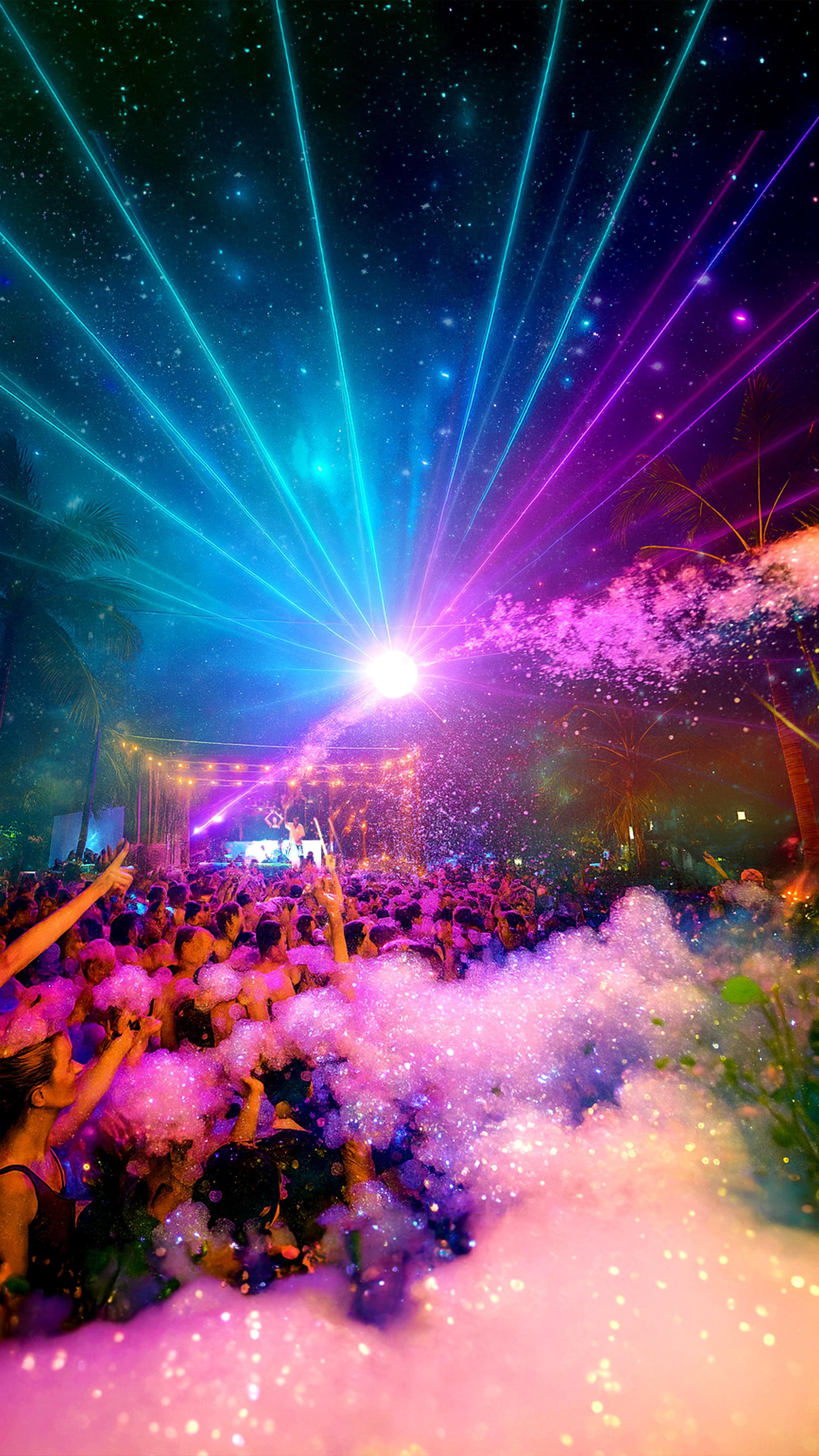 Nongkrong di rumah pohon bambu Bali ini? Mending datengnya abis jam 3 sore aja! 😉 7