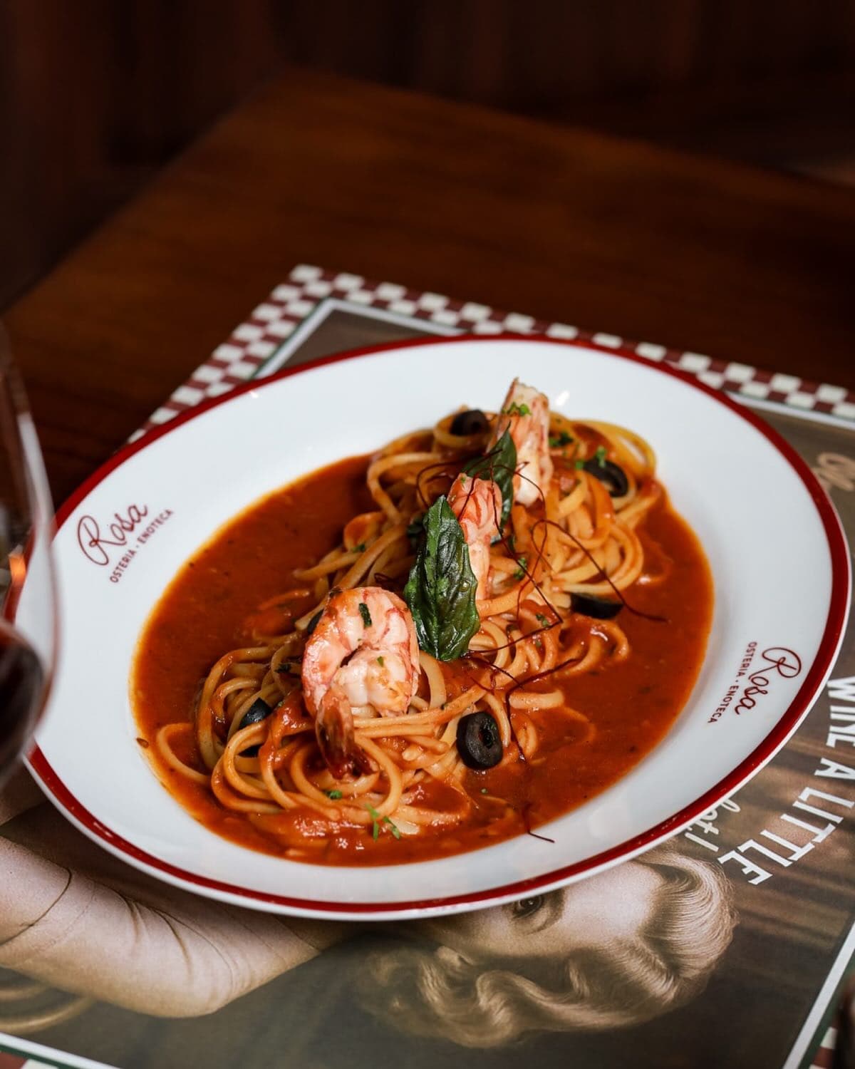 Tiramisu-nya Mantap, aku rela balik lagi! Tapi menu yang satunya… mendingan kabur aja deh 🏃‍♀️ 5