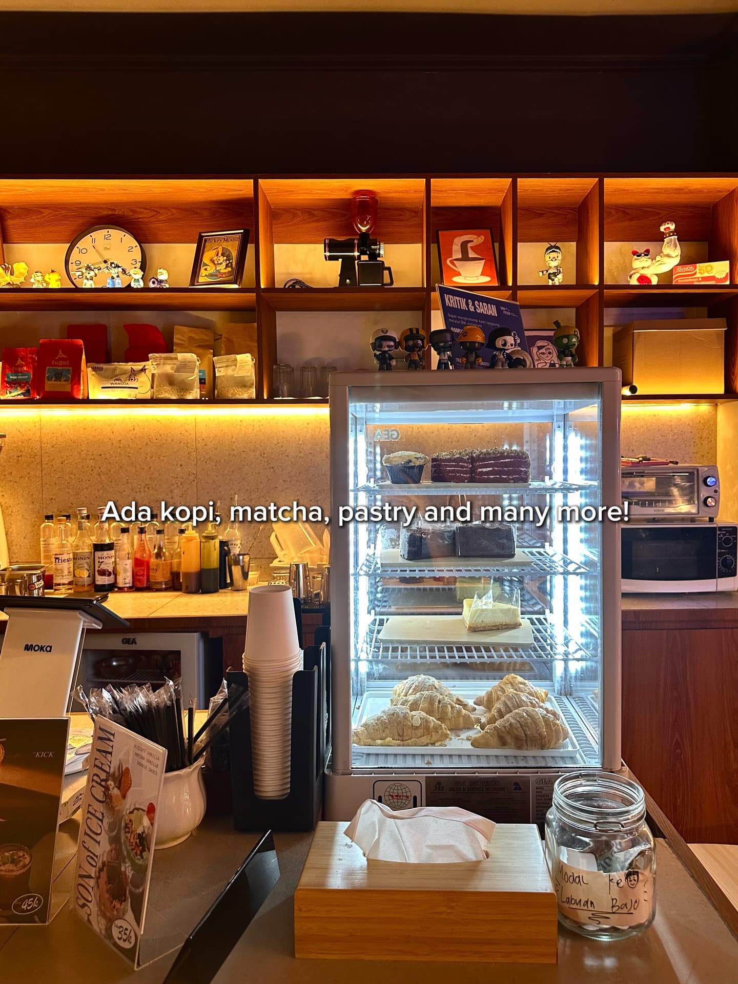 雅加达东区新玩法：在理发店楼上听黑胶喝咖啡？ 6