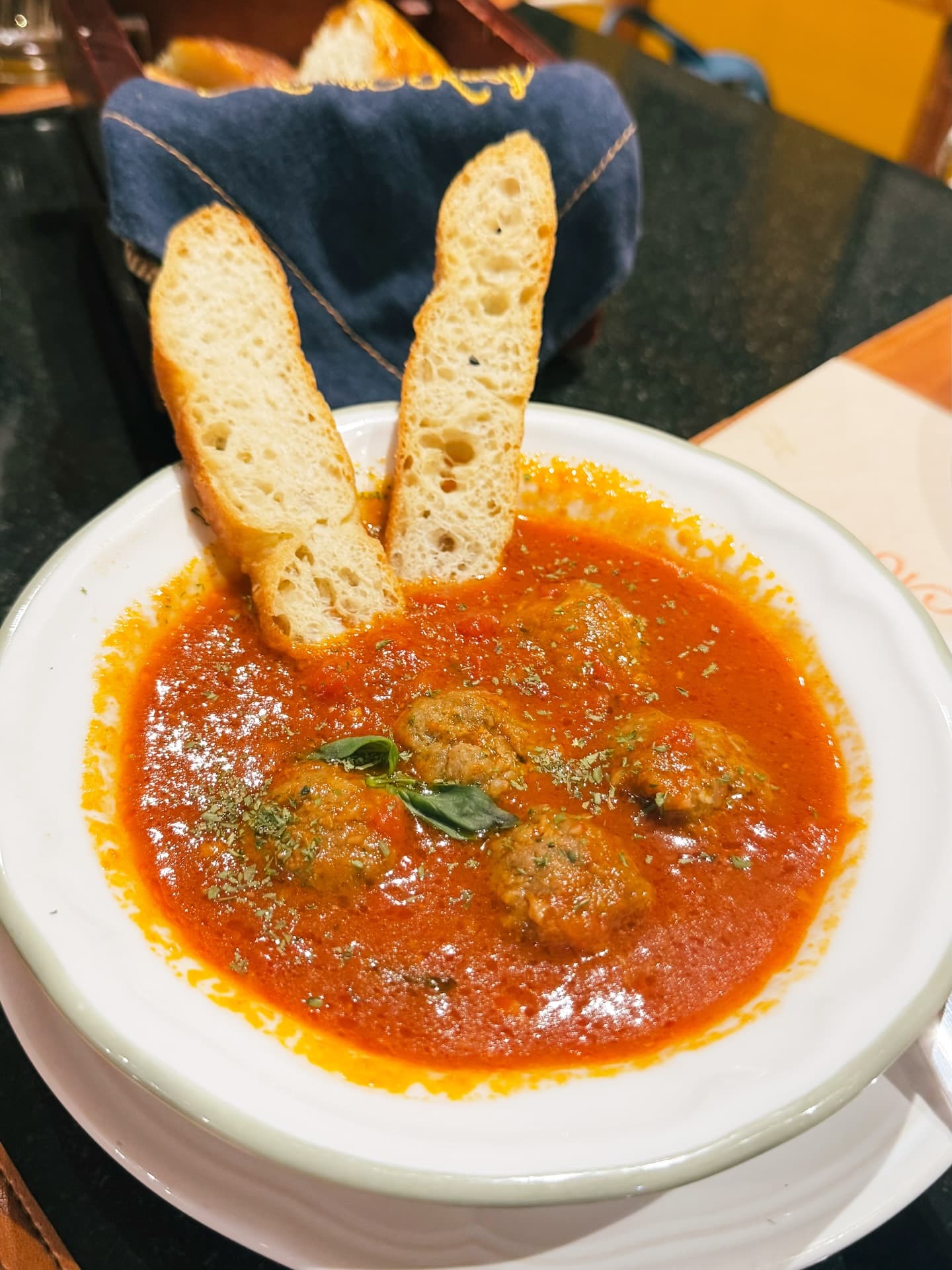 They say Mamma Rosy is the most authentic Italian in Jakarta. I tried it, and I have something to say... 7