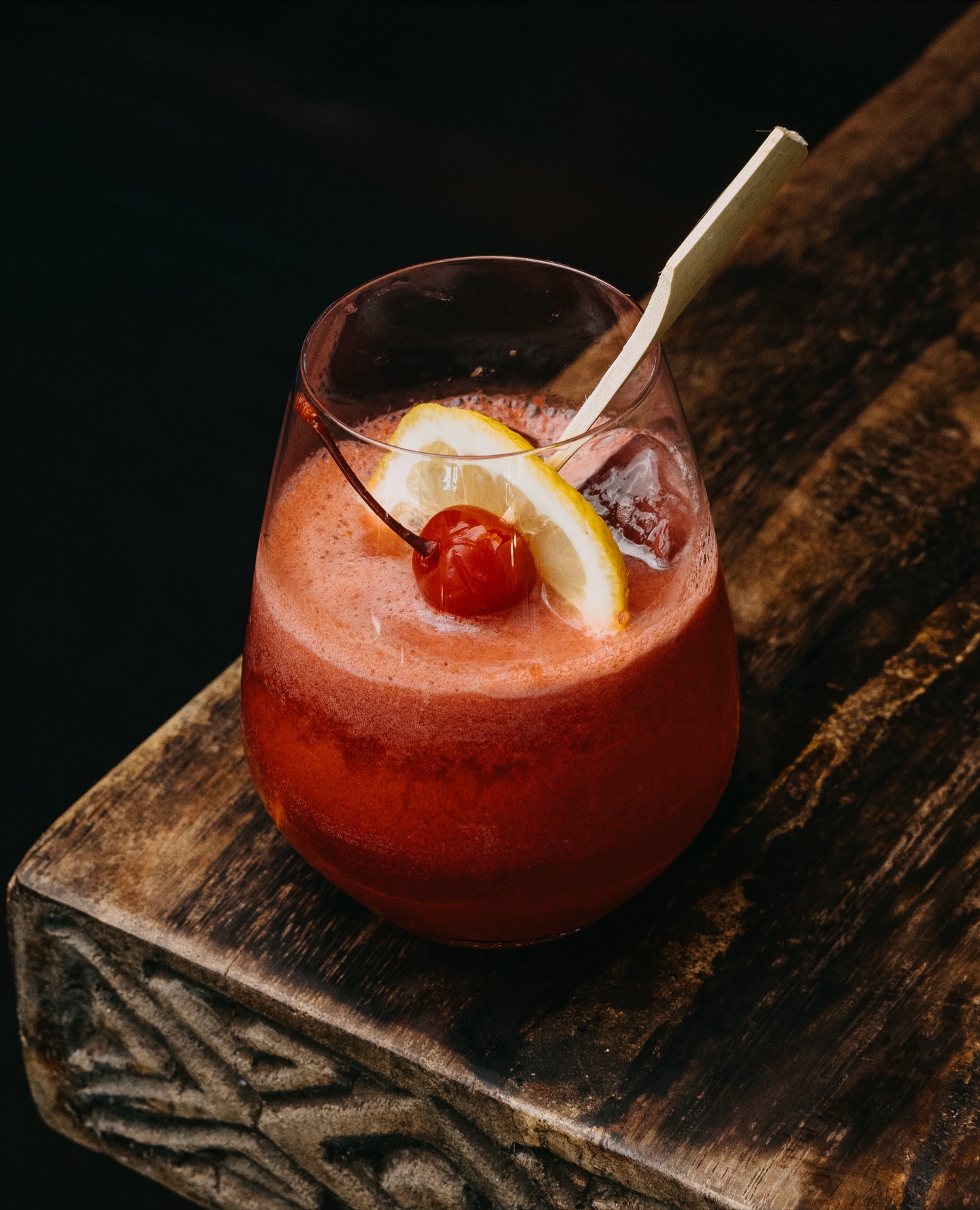 Who says beach clubs are for partying? This Seminyak spot is an introvert's dream. 7