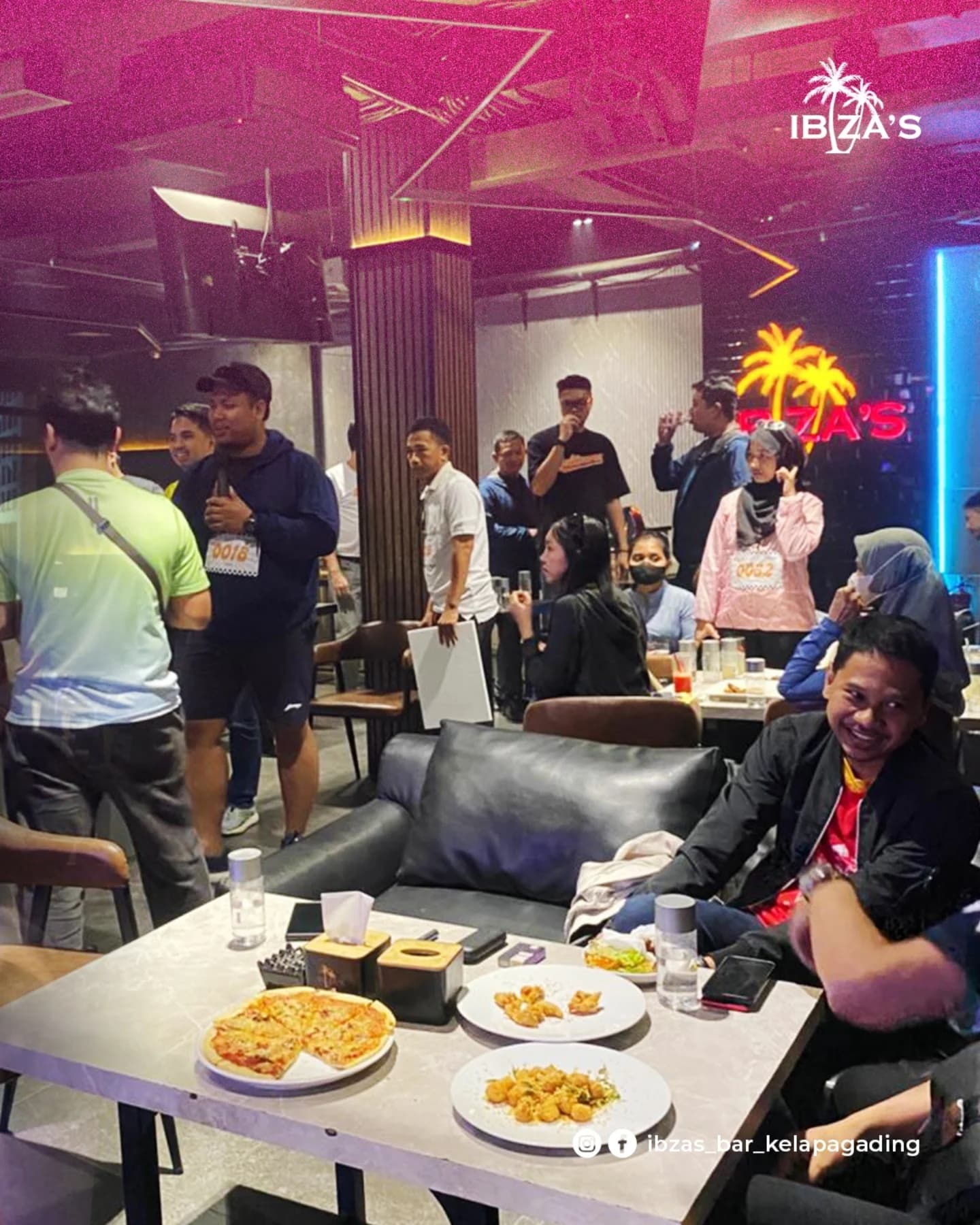 Gading夜生活新据点！楼下Nongkrong楼上Live Band，连牛尾炒饭都好吃到Anjay！ 4