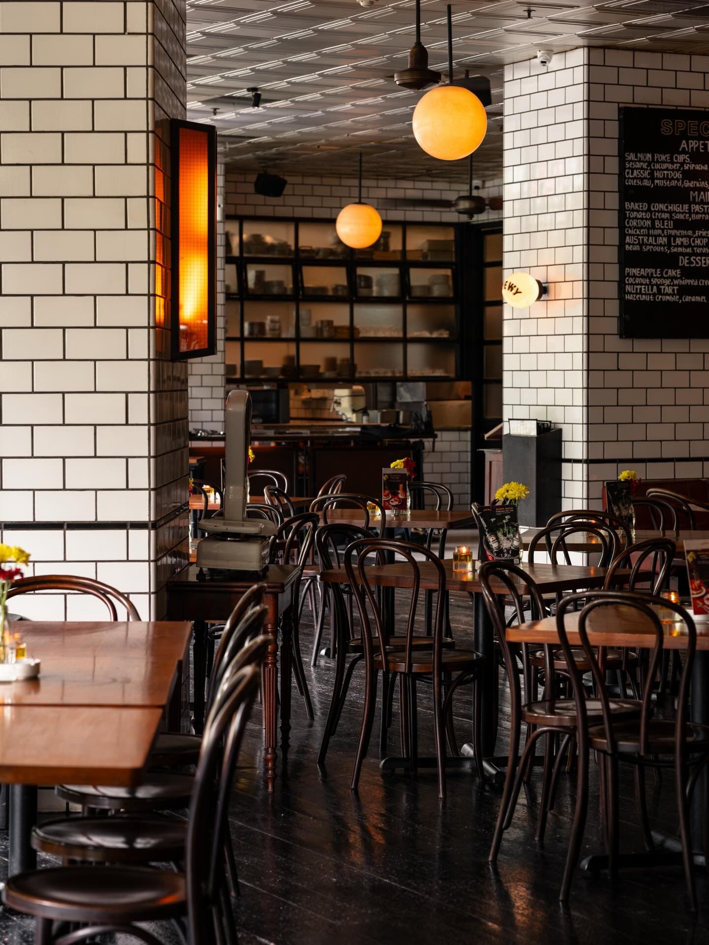 雅加达老炮儿LOEWY，是经典永流传还是该拉黑了？ 4