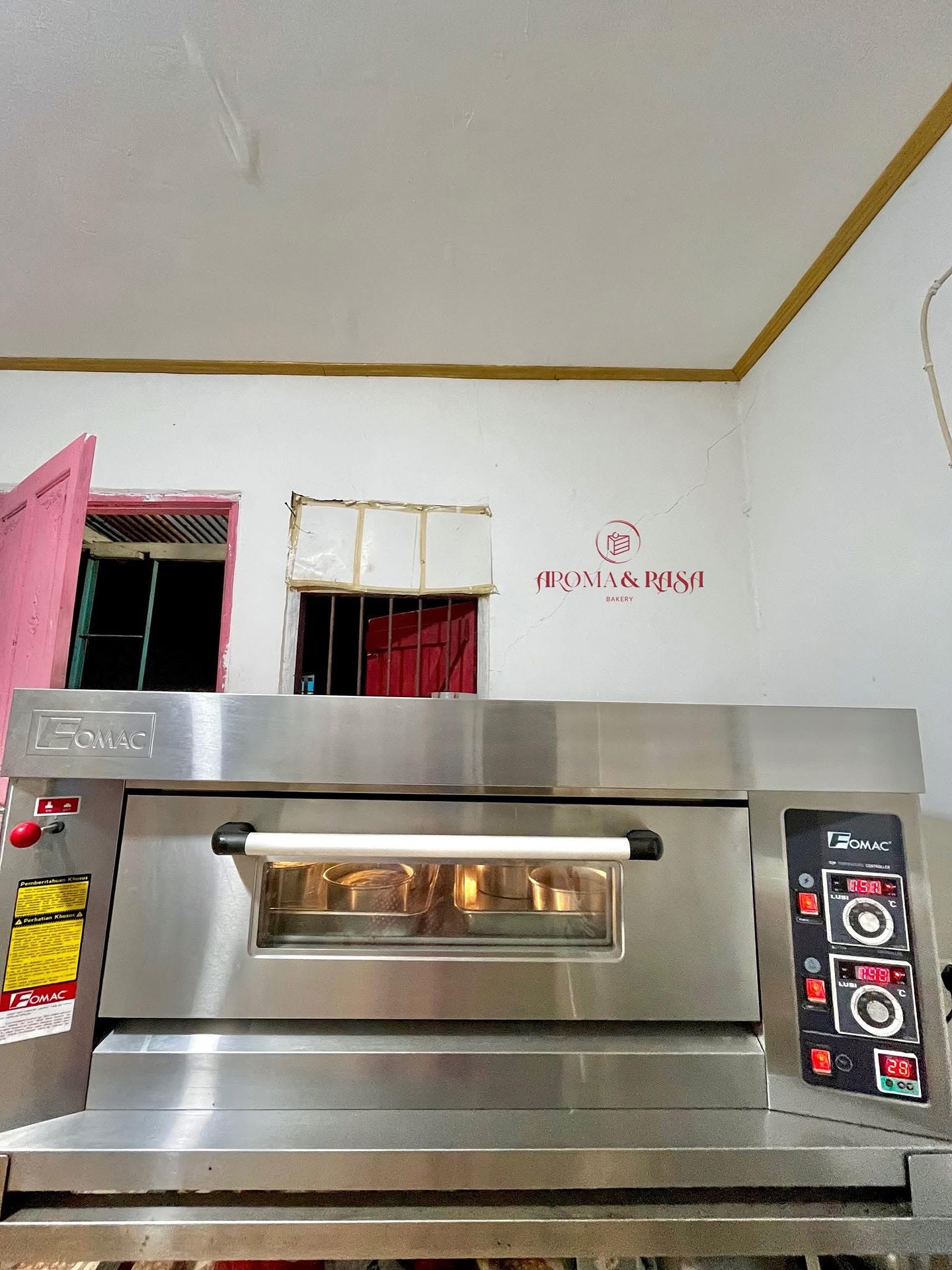 Anjay, chef bintang 5 pulang kampung! Emang rasanya semantap apa sih sampe bikin orang sekota rela dateng buat antri? 🤔 3