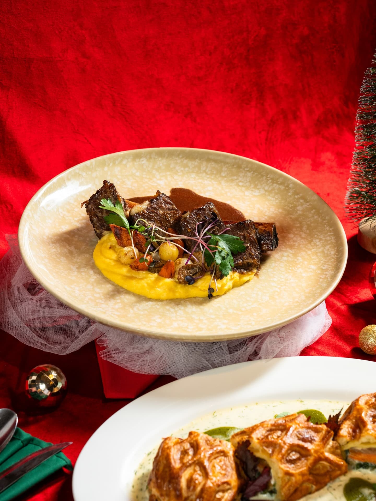 Anjay, Nongkrong di Menteng malah nemu makanan paling 'bingungin' se-Jakarta 5