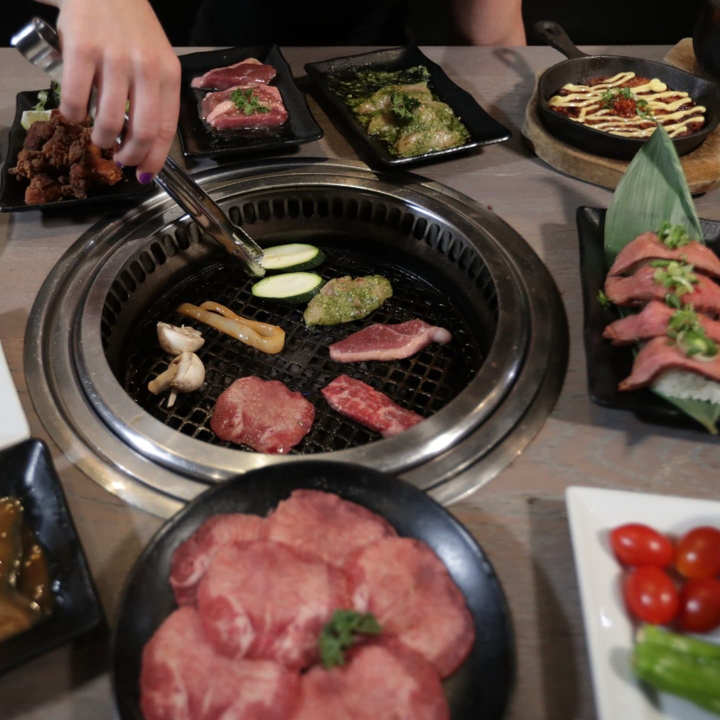 Gak nyampe 250k per orang, dagingnya Mantap! Tapi minusnya Gyu-Kaku Jakarta, wajib gue spill 2