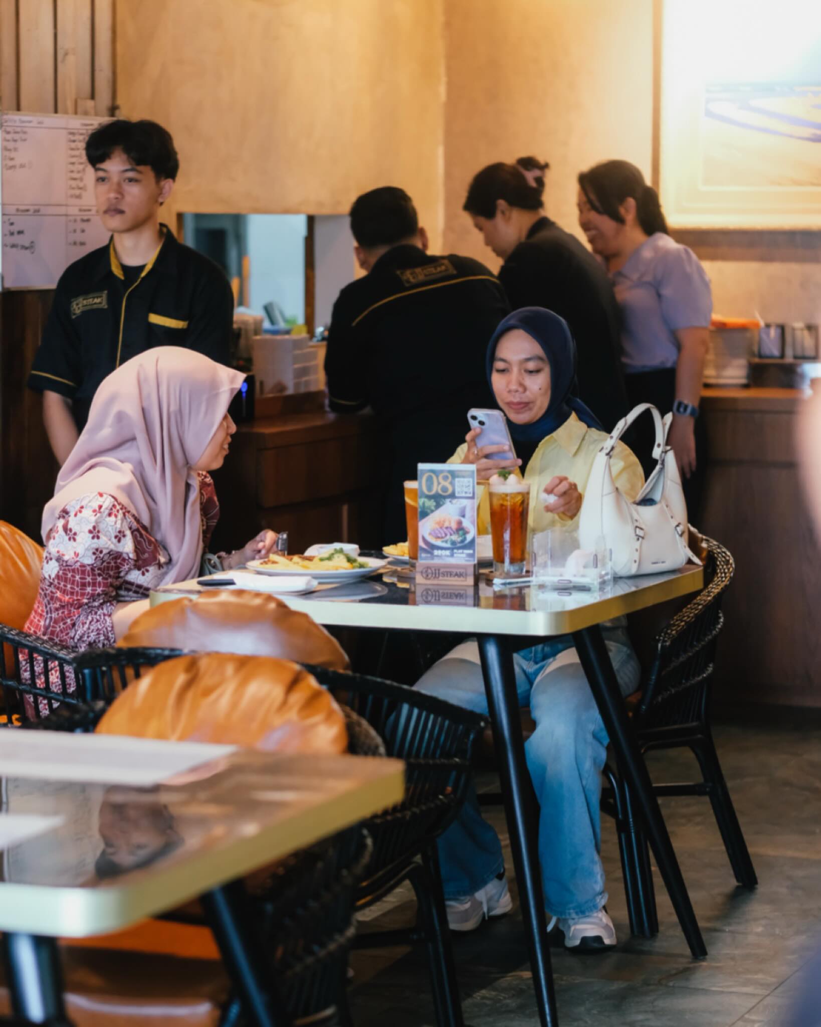 为这口40小时慢烤肋排，我差点把五分熟牛排退了！ 2