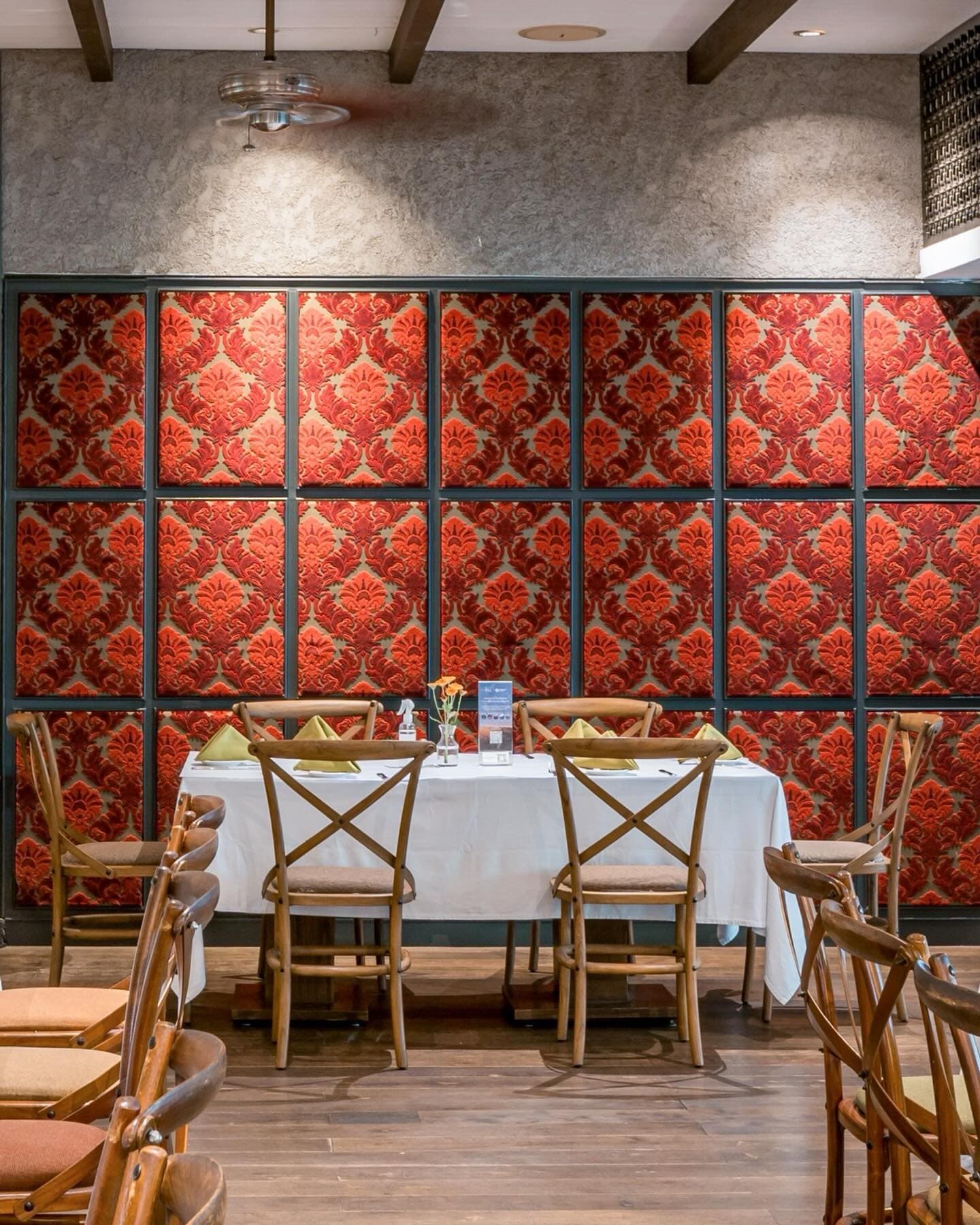 Jakarta Date Night Crew, get in here! I've cracked the secret to ordering at Patio. 4