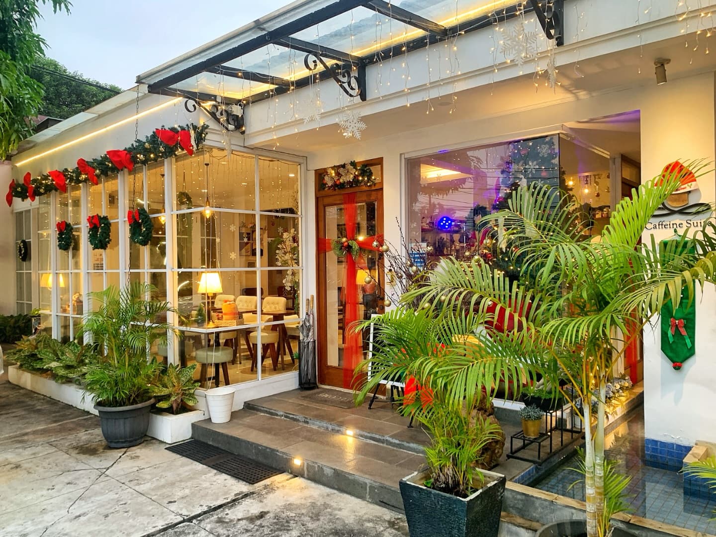 To Jakarta's WFC Army: Think twice before hyping this residential cafe. 4