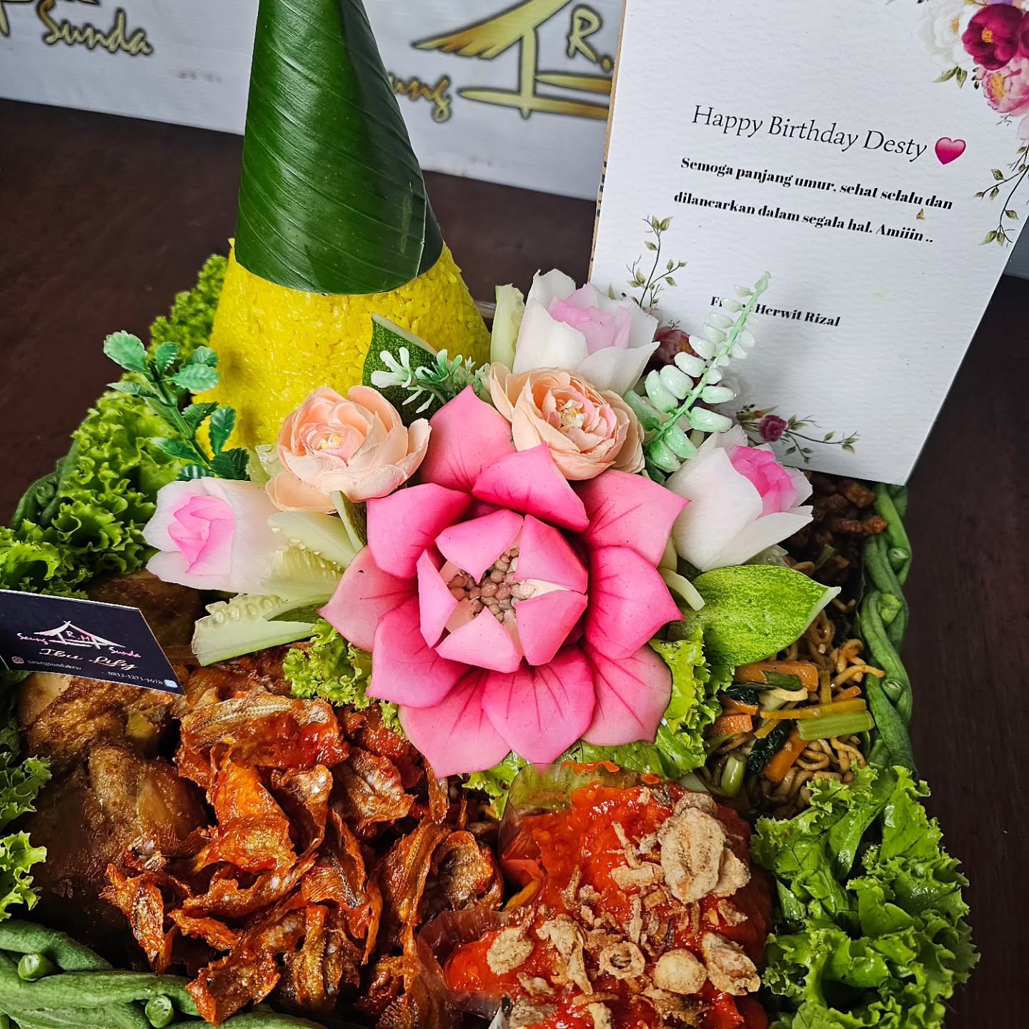 4.9高分的巽他菜,就这?音乐比菜还正宗? 2