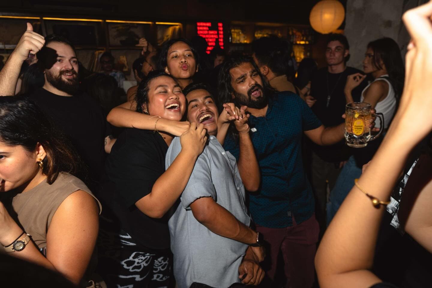 Anak R&B, merapat! Musik di Bar Jepang Jakarta ini lebih bikin candu dari minumannya, Anjay 6