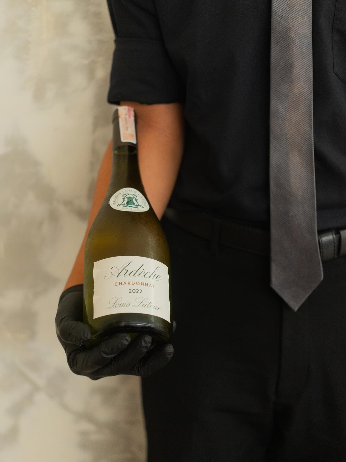 Vibe-nya Mantap, rasanya B aja? Nongkrong di BRIQ Bistro Jakarta ini emang agak laen. 4