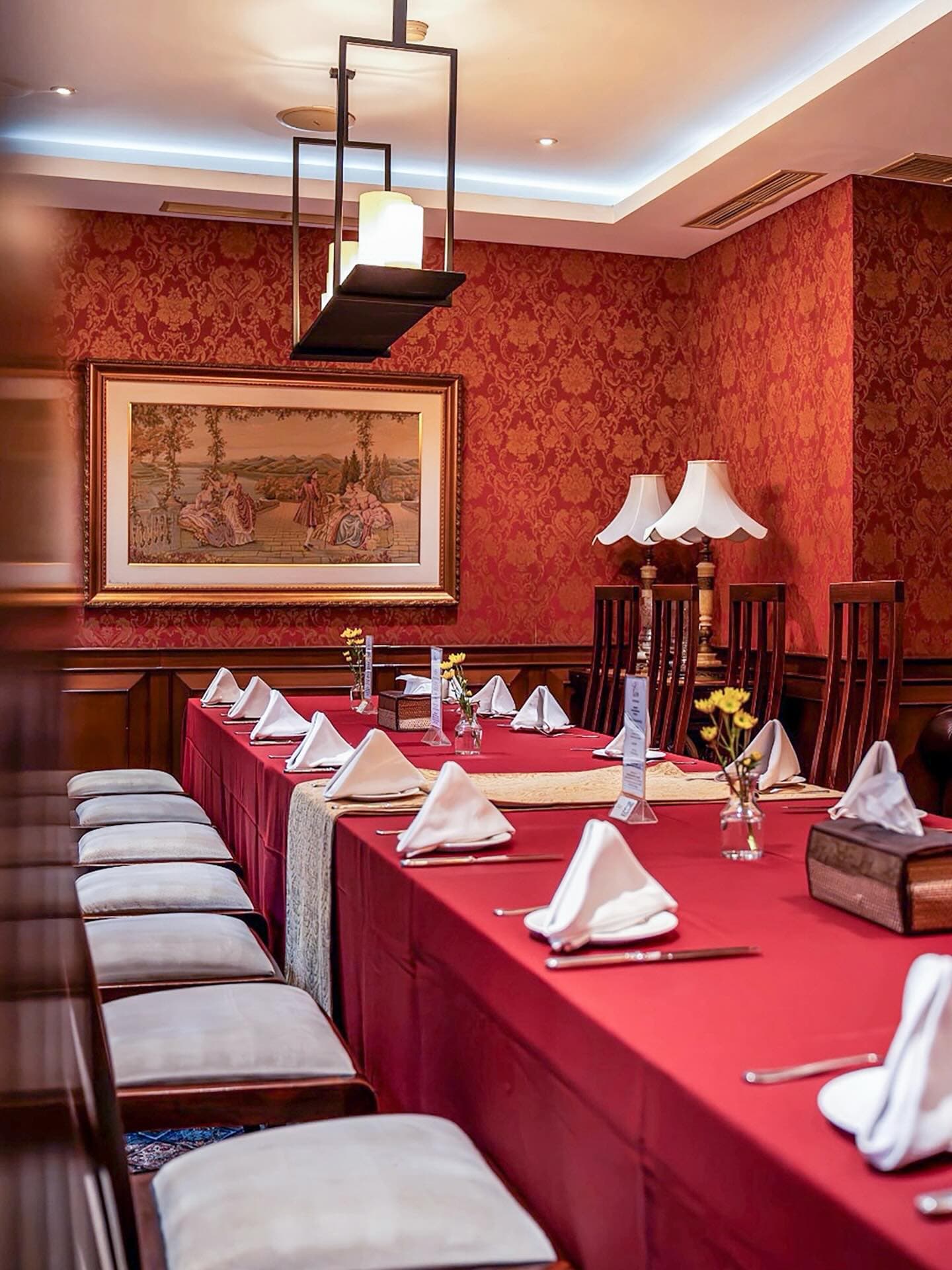 Jakarta Date Night Crew, get in here! I've cracked the secret to ordering at Patio. 3