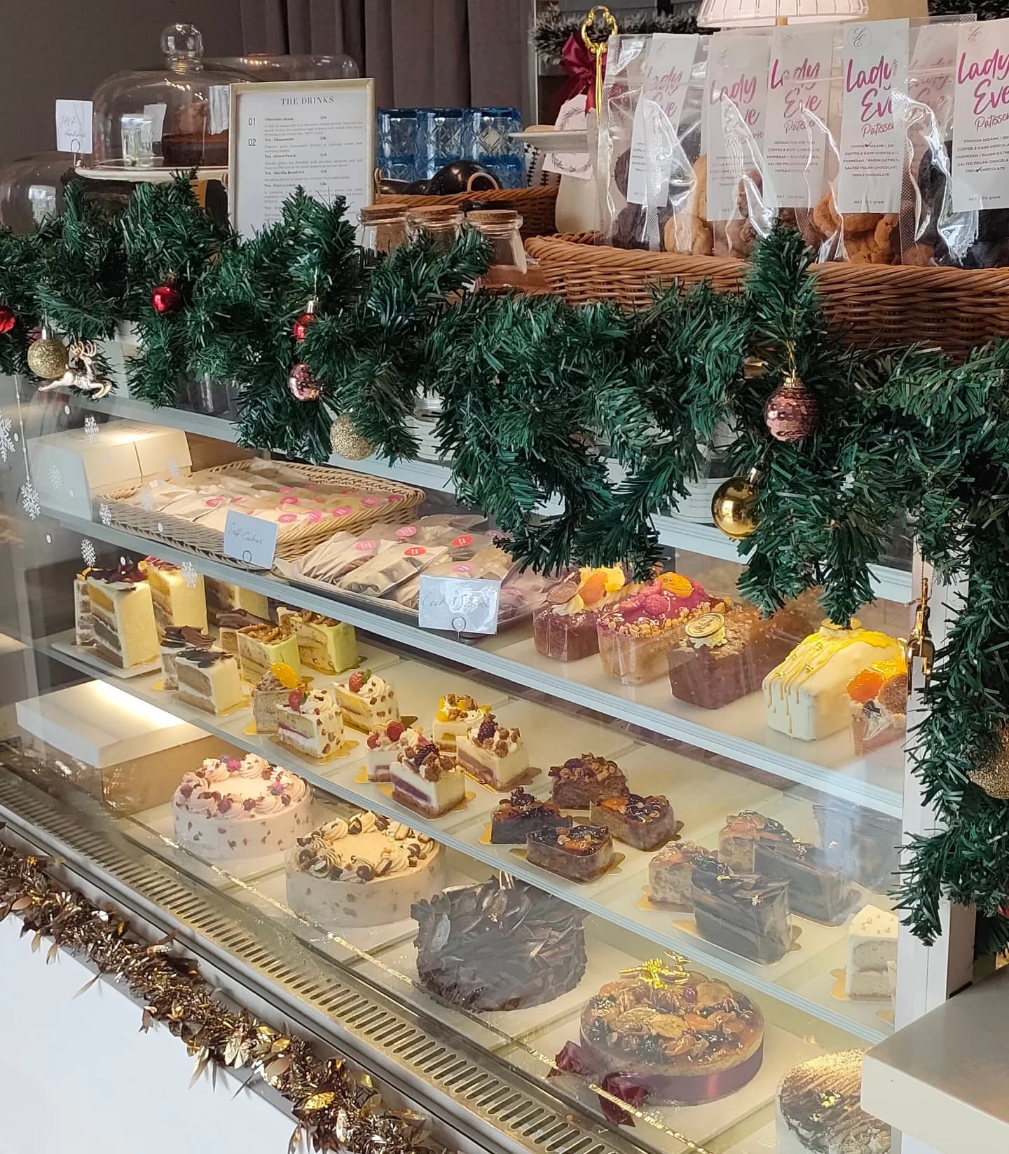 Tempeh Cake?! The owner has gone mad! The service at this Jakarta shop is out of this world 3