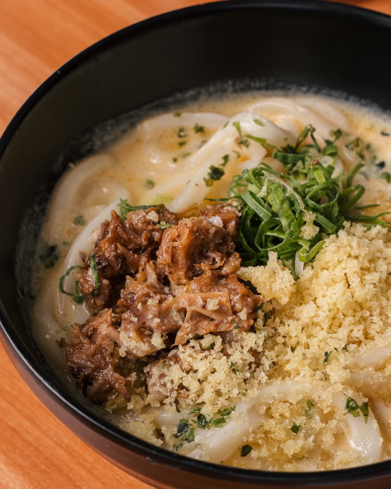 Antre 2 jam cuma buat Bakmi ini? 🧐 Tempat viral di Blok M, mending Chill dulu deh.