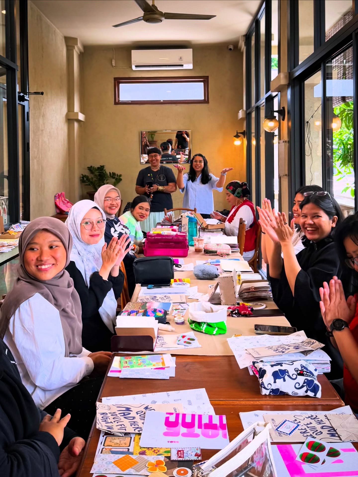 Pawrent Jakarta, merapat! Nemu halaman retro buat Nongkrong bareng anabul