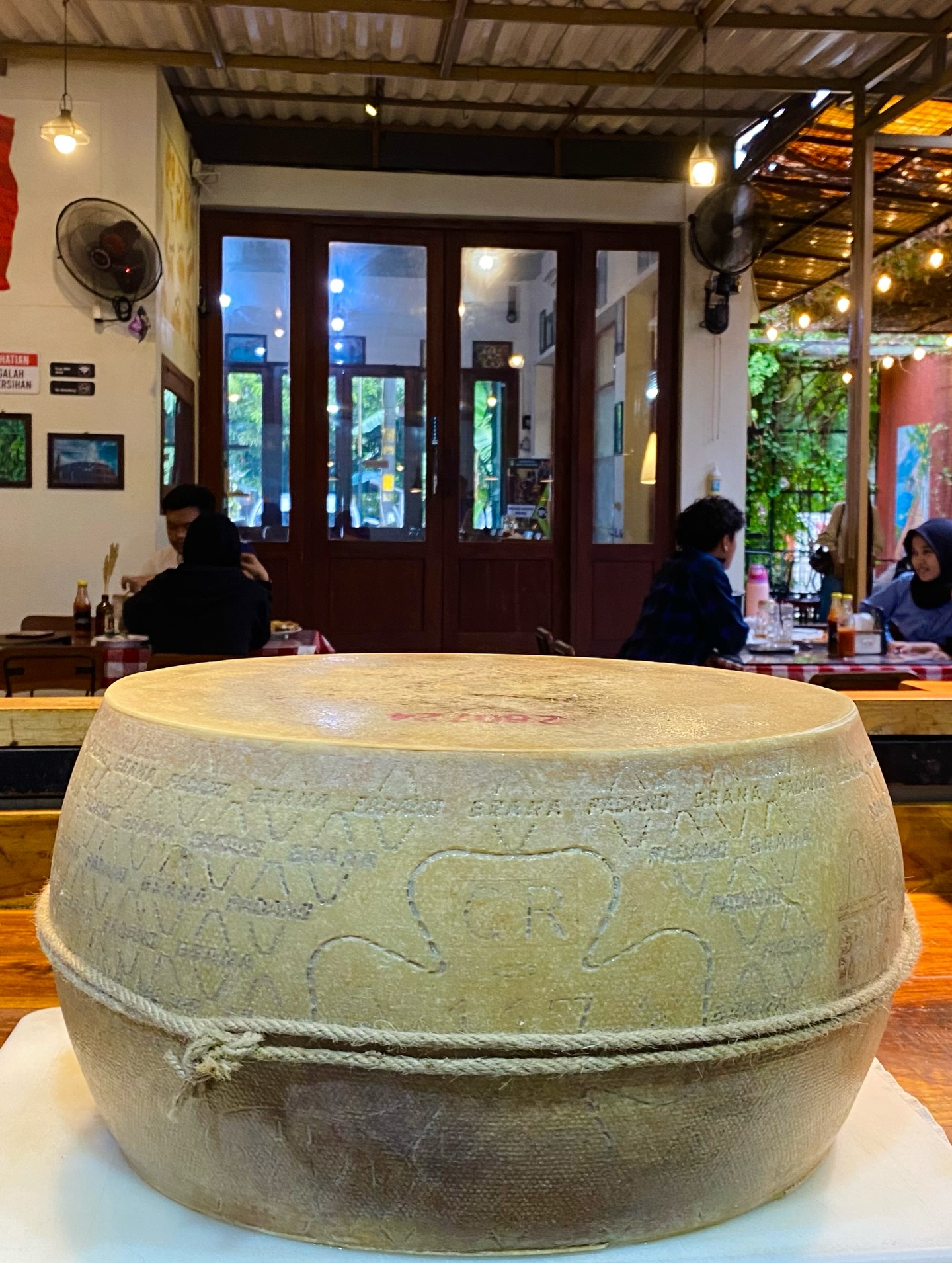 Google 4.9分，这家藏在梭罗的意餐，凭什么让雅加达人都专程来吃？ 2