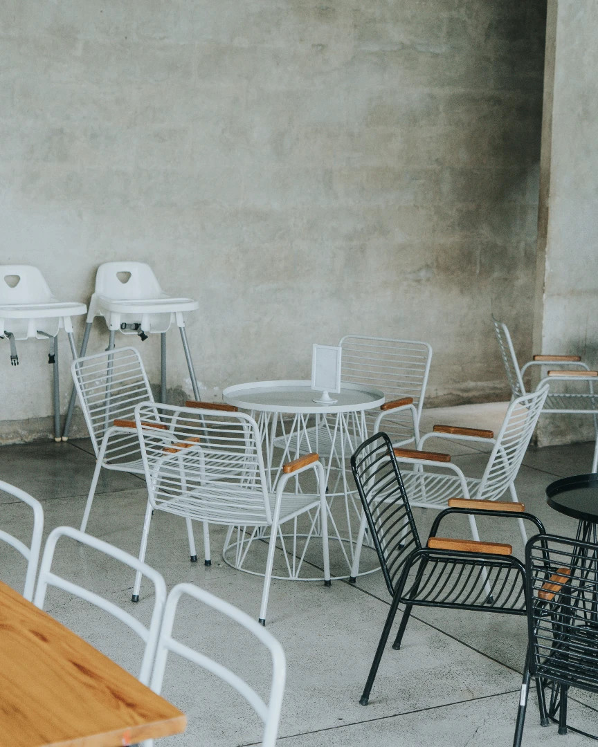 Makan Warteg 17k, tapi rumah kaca viral di Bogor ini cuma Mantap buat foto-foto doang. 4