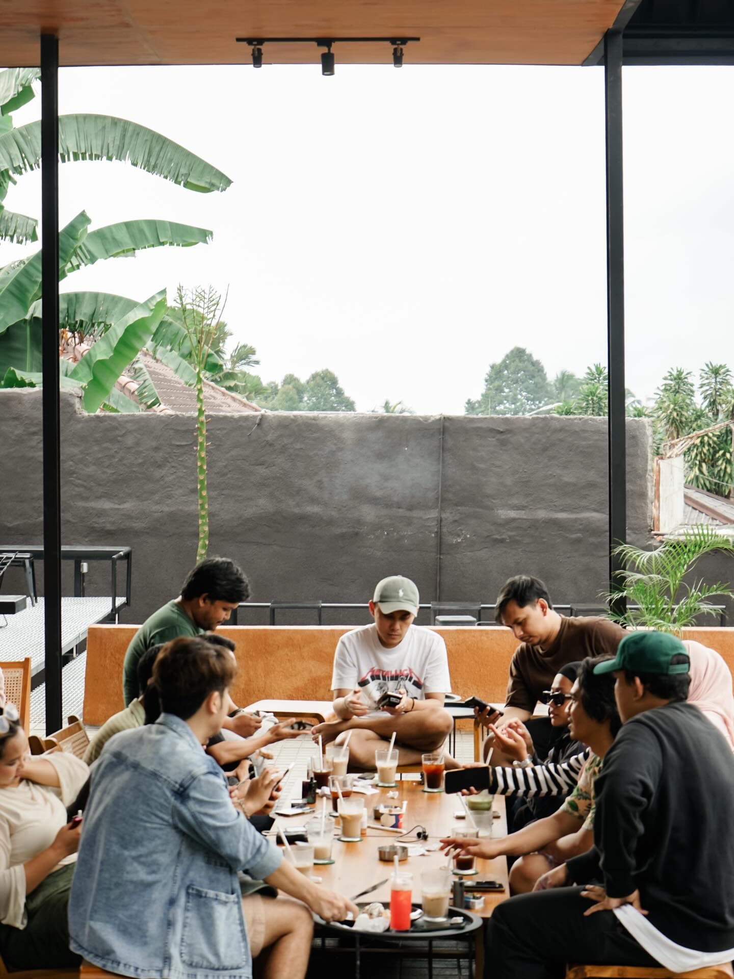 雅加达新顶流Mattea：等位2小时，究竟是社交天堂还是耐心炼狱？