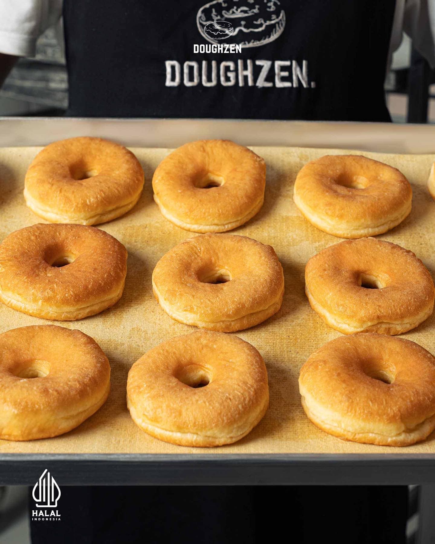 Donut viral PIM: Mantap bikin nagih, tapi muka mbaknya auto bikin ilfeel… 5