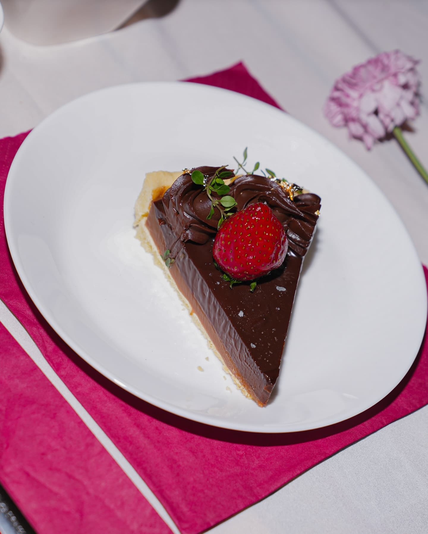 Demi Osmanthus Latte mantap, rela kena asep rokok pas nongkrong. Worth it gak sih? 6