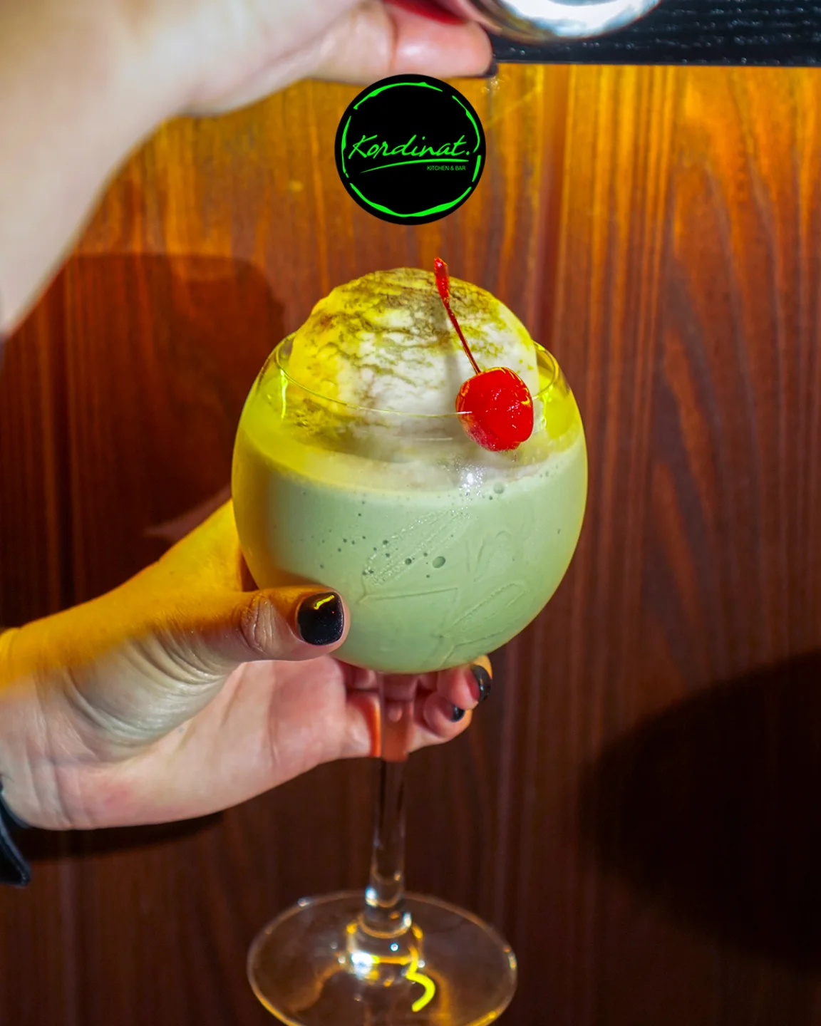 This Samarinda Mall Cafe: 10/10 vibes, but is the food a mystery box? 8