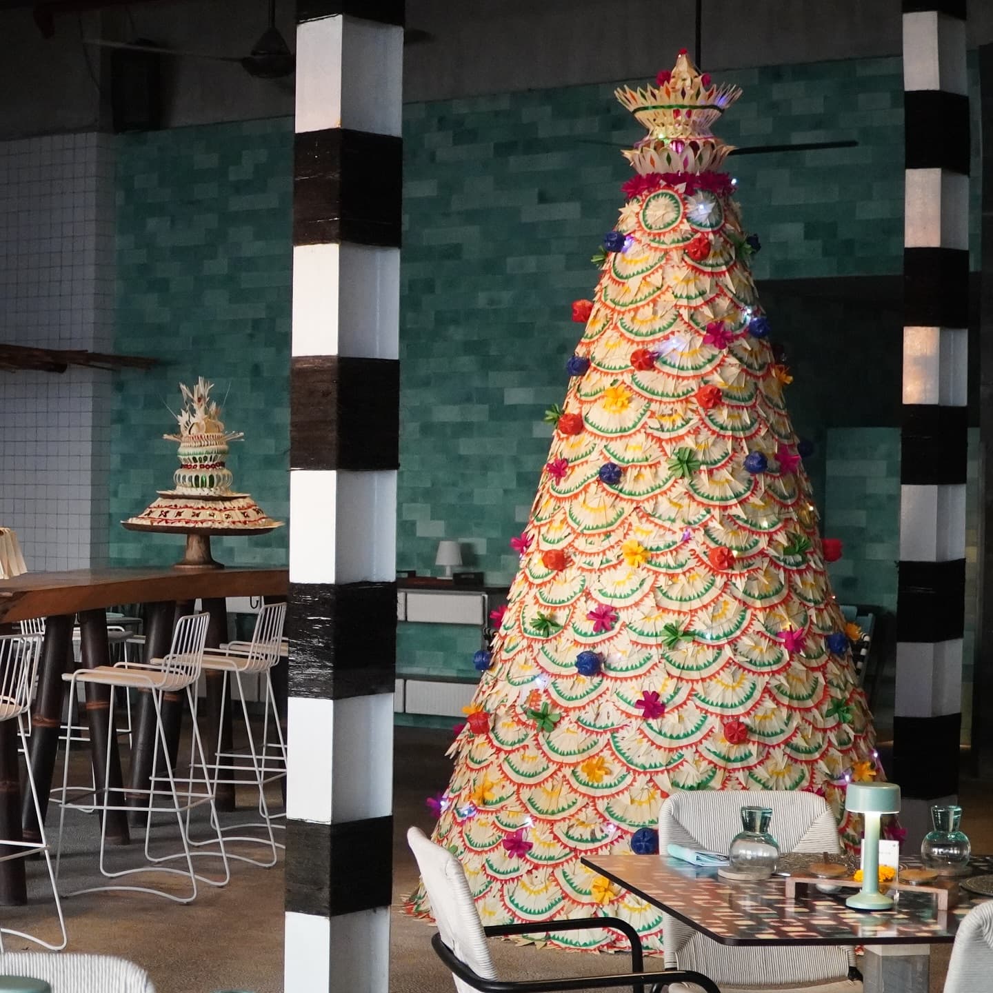 Kata siapa beach club di Canggu berisik doang? COMO nggak setuju! Ini baru tempat nongkrong yang chill & mantap. 7