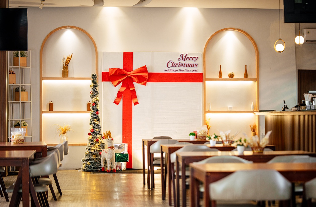 This 4.7-star legendary spot in Medan... I'm warning you, don't bring your boss...