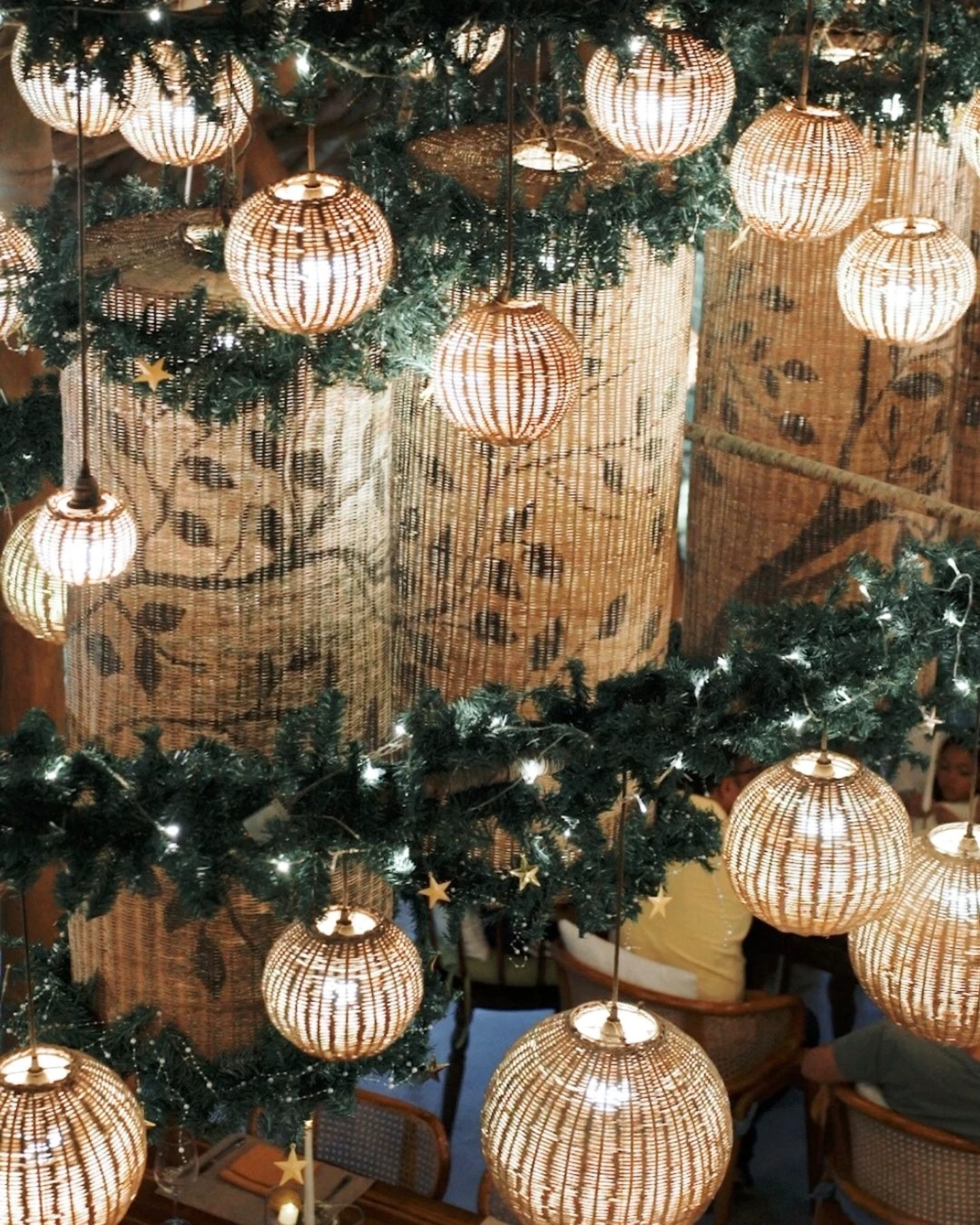 谁说网红店只有景没有味？Tis Cafe的雷和宝我都替你踩了！ 2