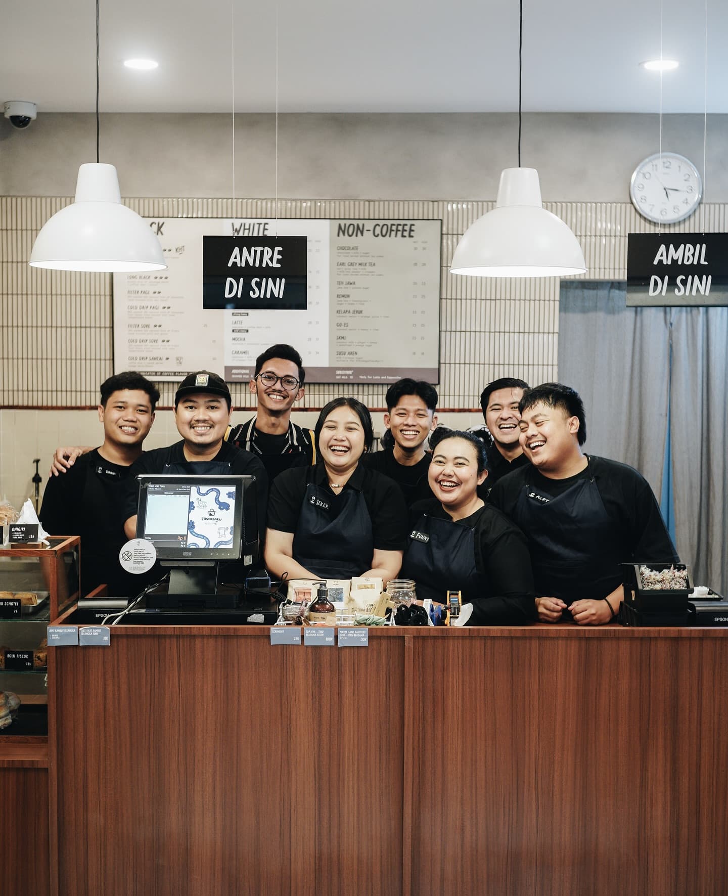 Antre setengah jam, minumnya cuma 2 menit? TUKU GBK ini worth it gak sih? 3