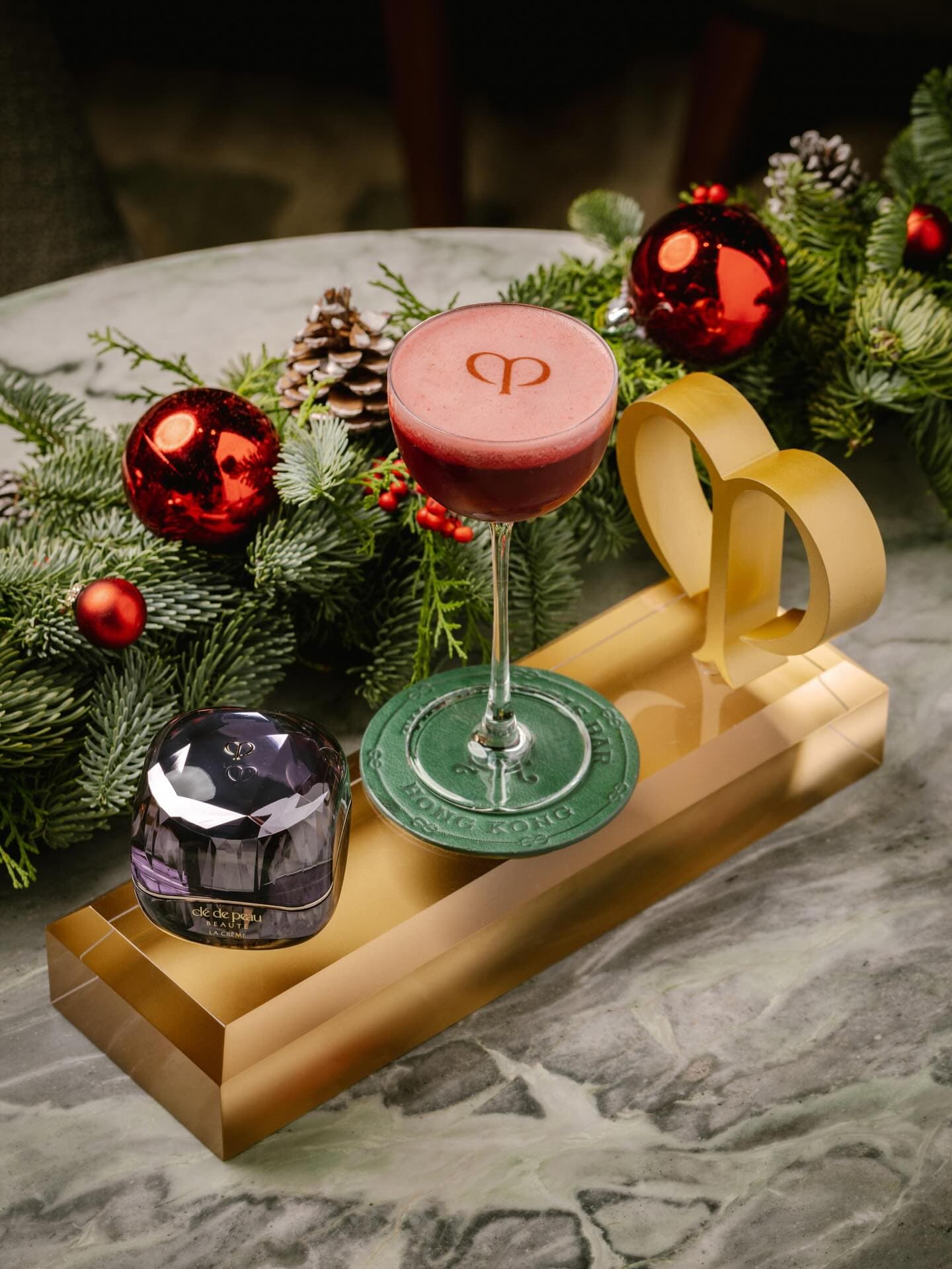 我宣布，雅加达约会天花板就是这儿，除了一个致命缺点… 2