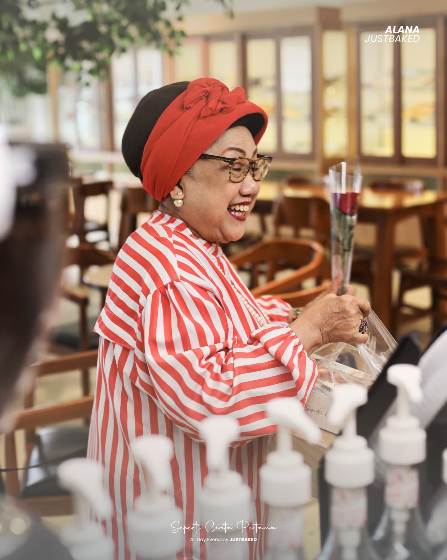 Croissant 9k vs Jebakan 87k, Tempat Nongkrong Viral Jakarta Ini Bikin Cinta & Benci 2