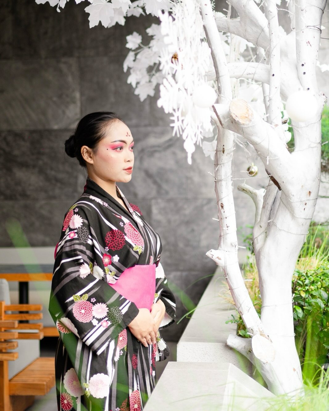 梭罗这家日料，是花钱吃饭还是花钱租和服拍照？ 2