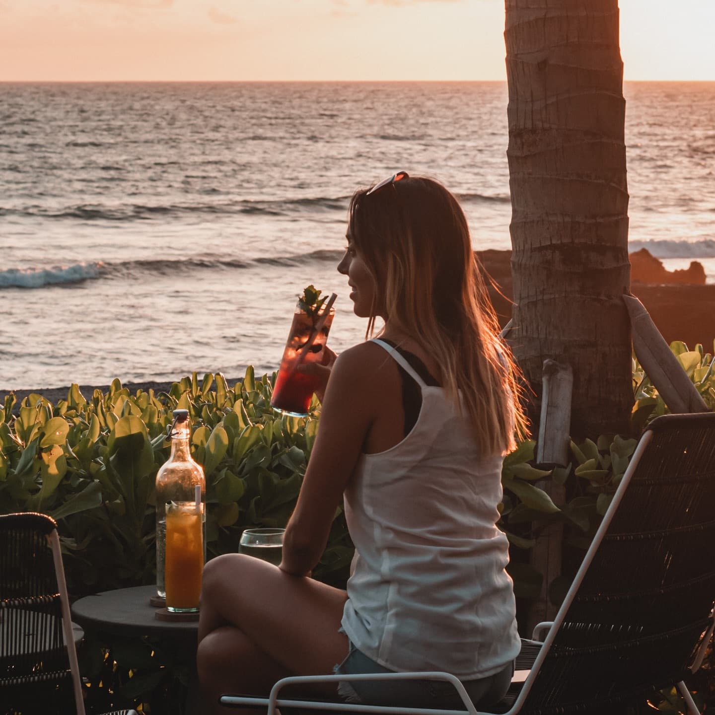 Kata siapa beach club di Canggu berisik doang? COMO nggak setuju! Ini baru tempat nongkrong yang chill & mantap. 5