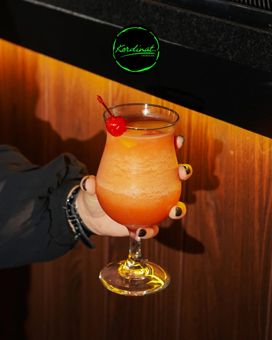 This Samarinda Mall Cafe: 10/10 vibes, but is the food a mystery box? 7