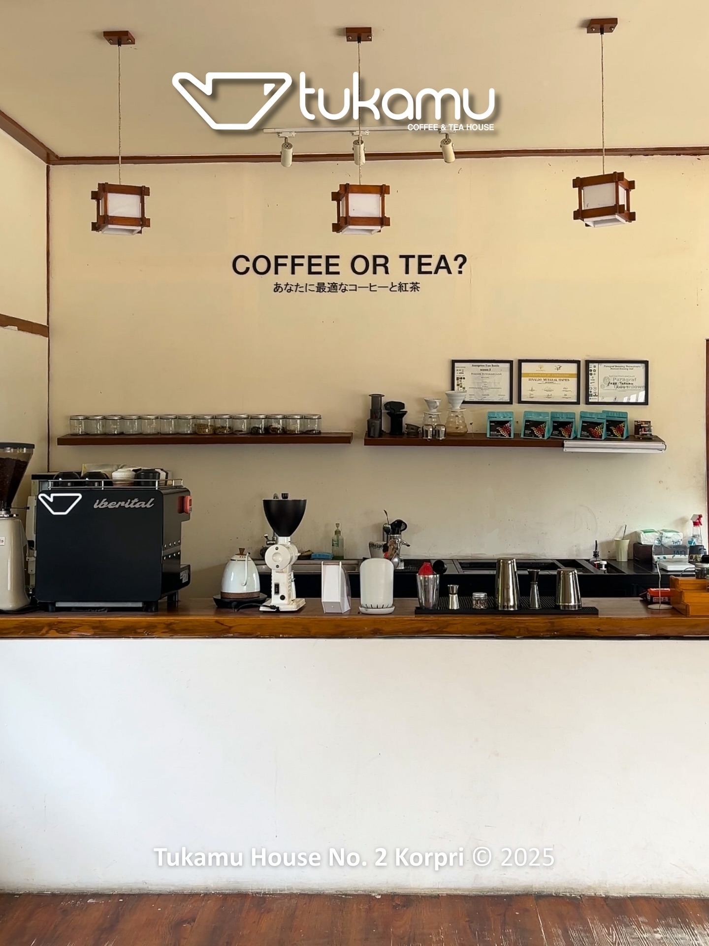 Lampung's WFC Mecca? This Japanese cafe's outlets get me more than the staff.